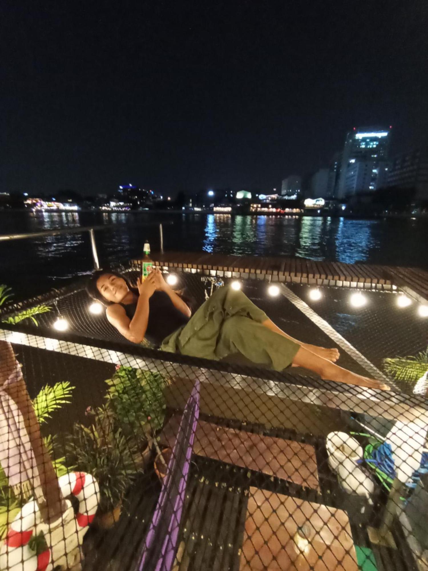 Sabai Sabai Liveaboard Botel *